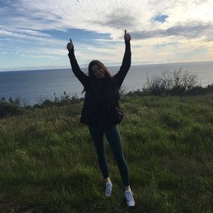 Meet your Posher, Alice